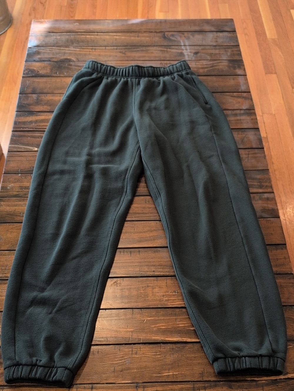 Lululemon Scuba Oversized Jogger Mid Rise - Picture 3 of 9
